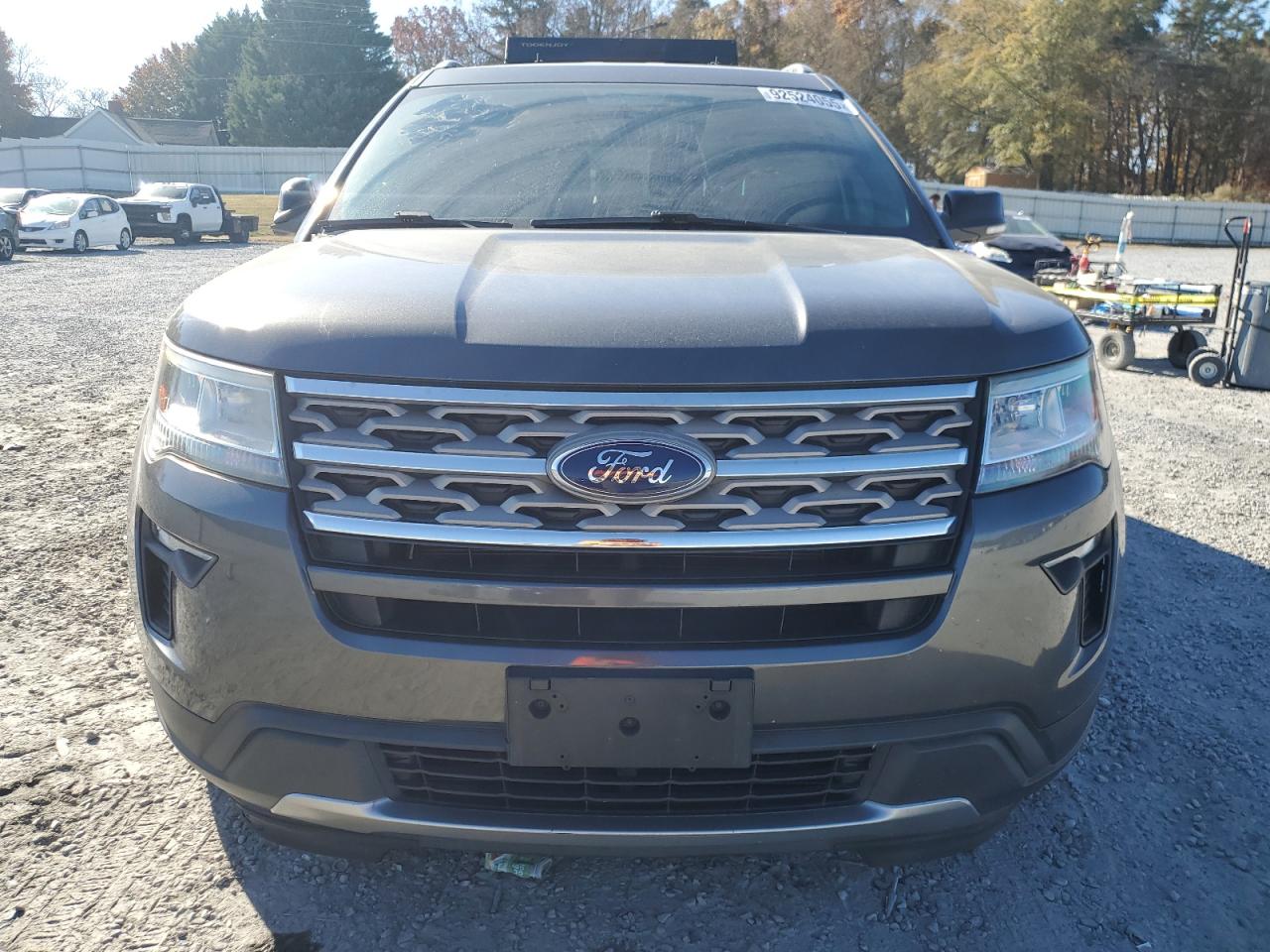 Ford Explorer Xlt Image 4