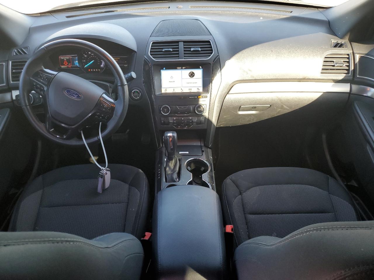 Ford Explorer Xlt Image 11