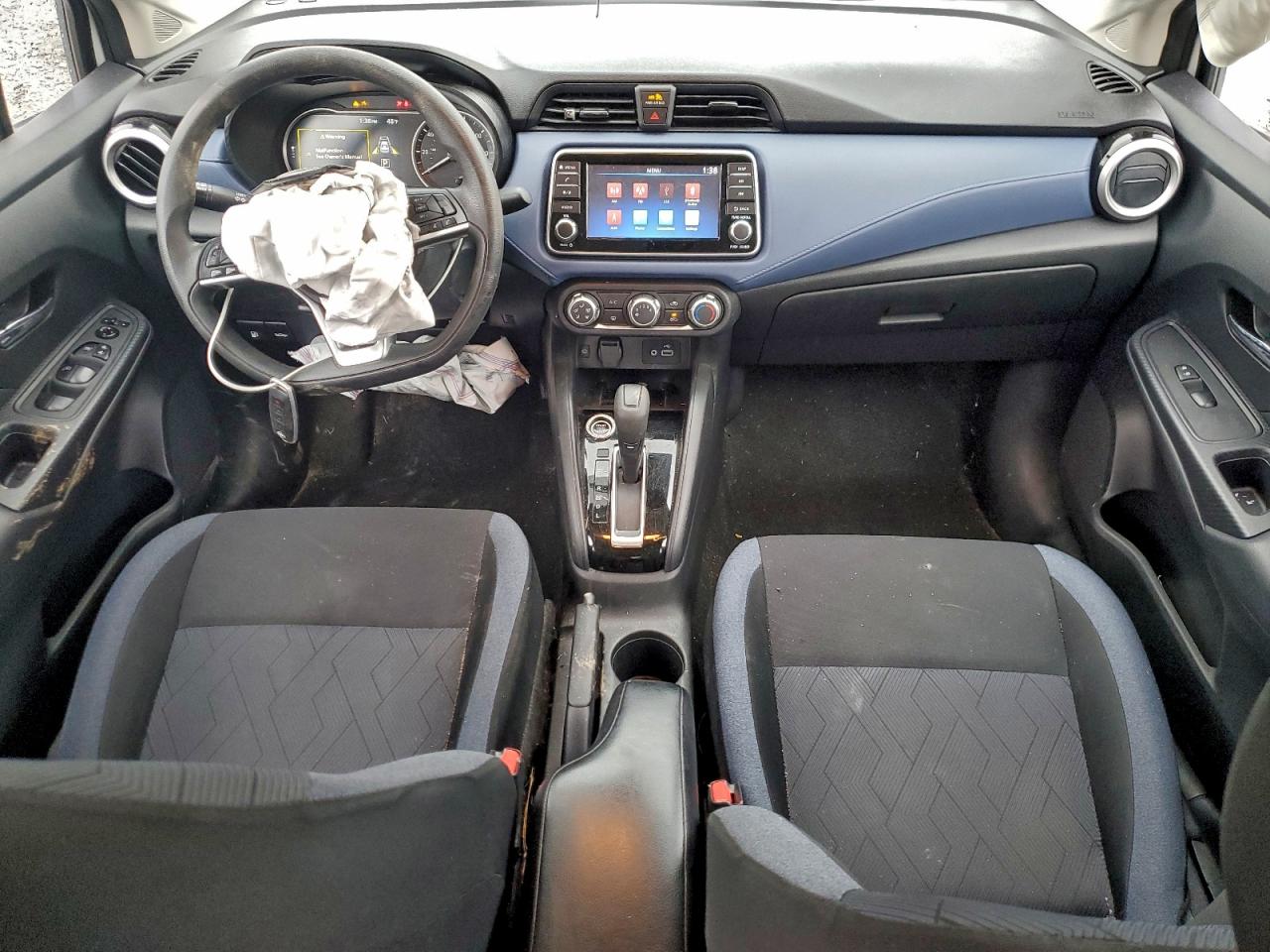 Nissan Versa Sv Image 4