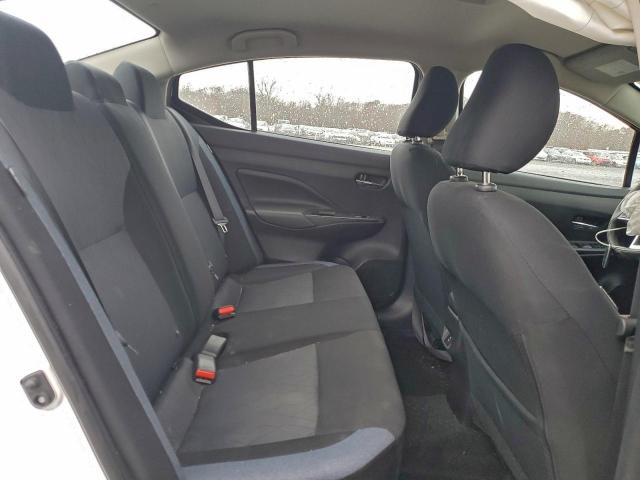 Nissan Versa Sv Image 12