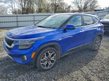  Salvage Kia Seltos