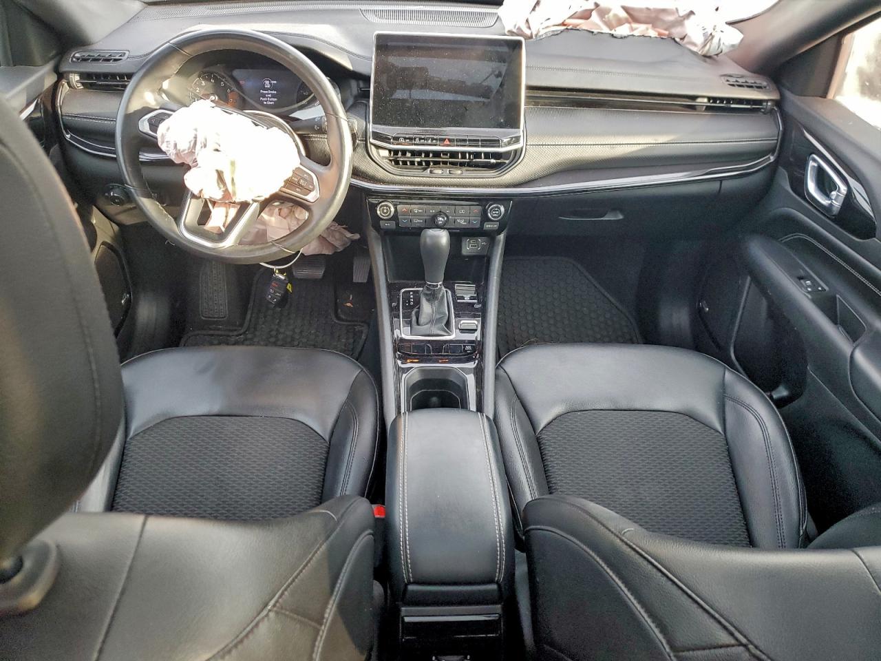 Jeep Compass Latitude Image 7