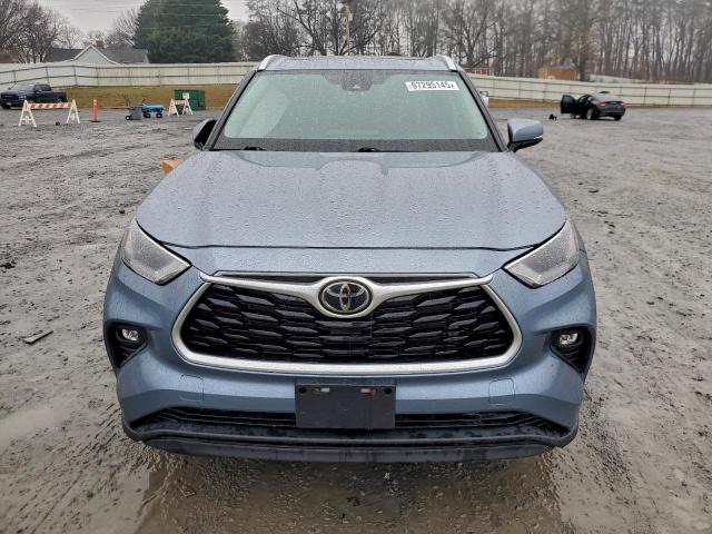 Toyota Highlander Xle Image 4