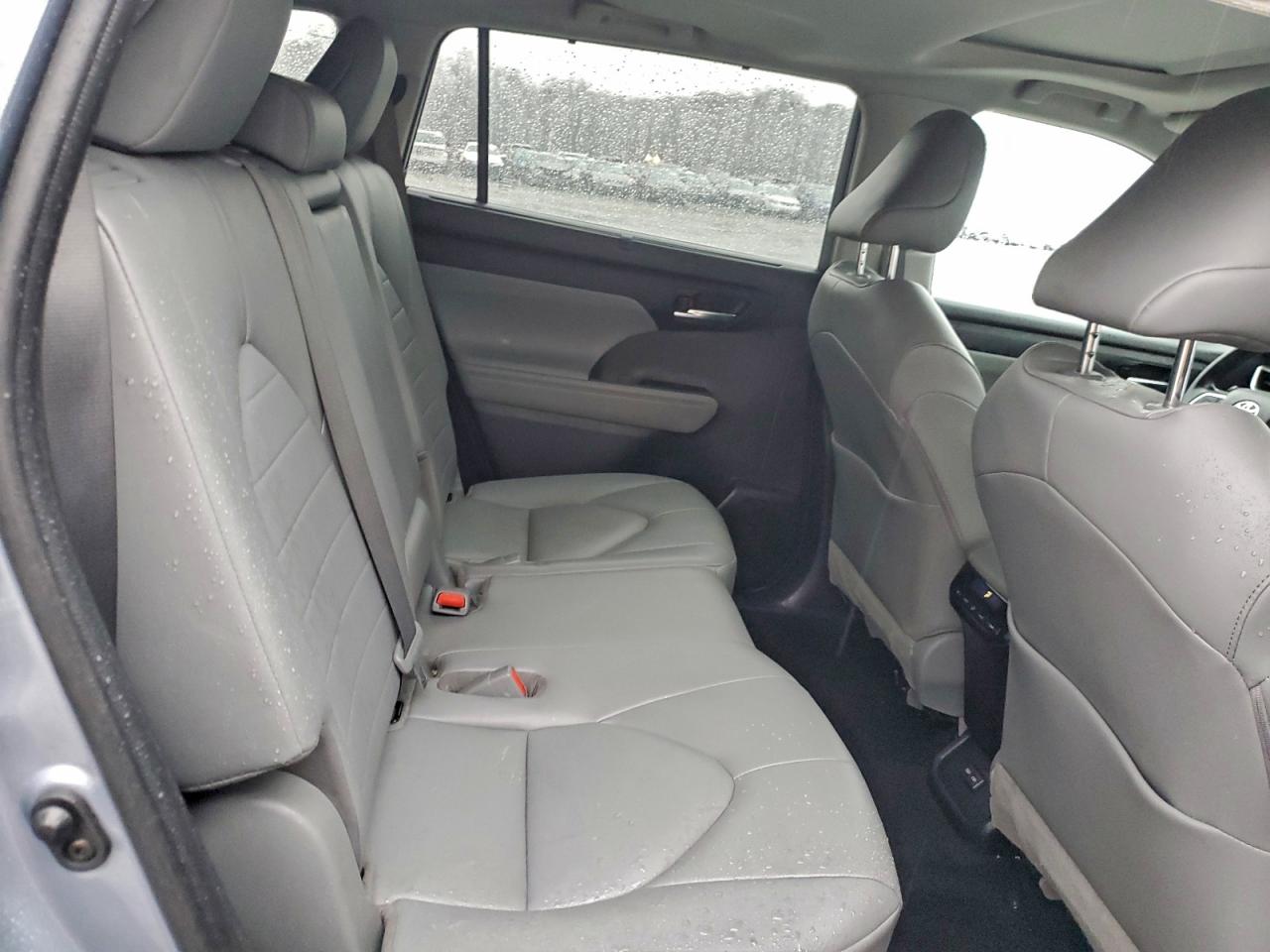 Toyota Highlander Xle Image 6