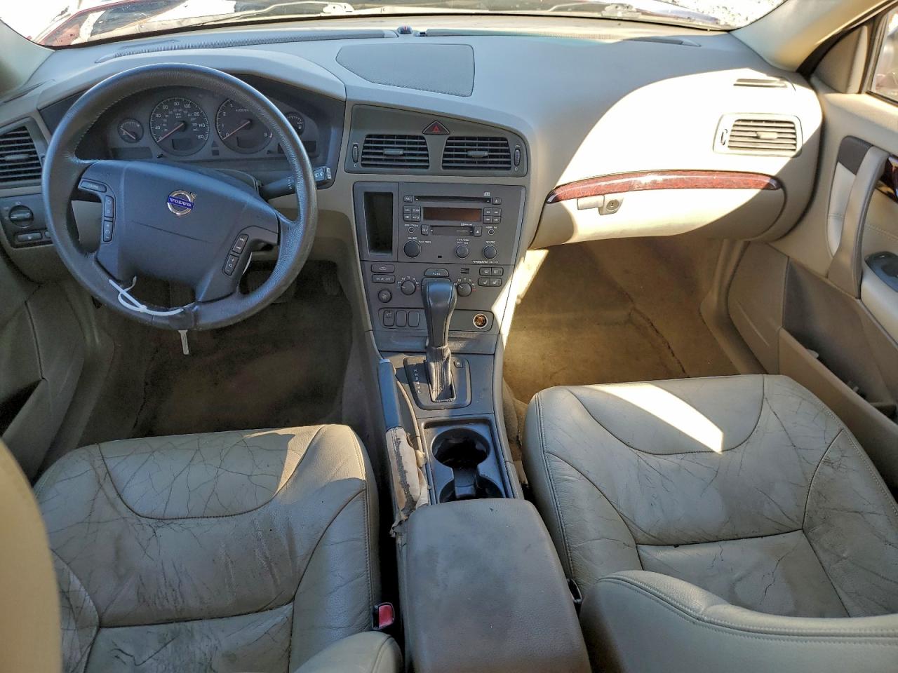 Volvo V70 2.4t Image 4