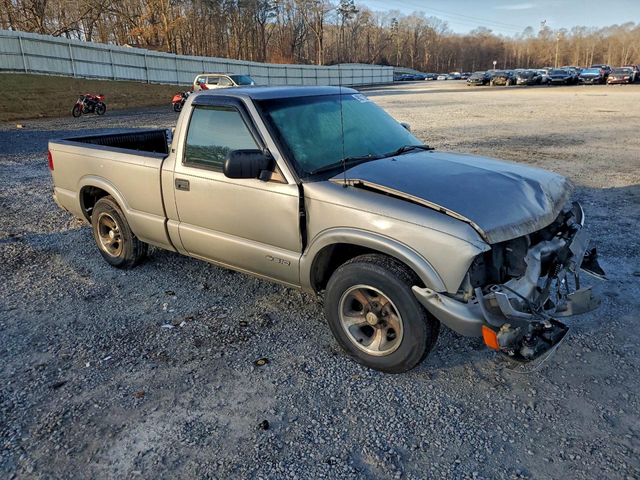 Chevrolet S-10 S10 Image 3