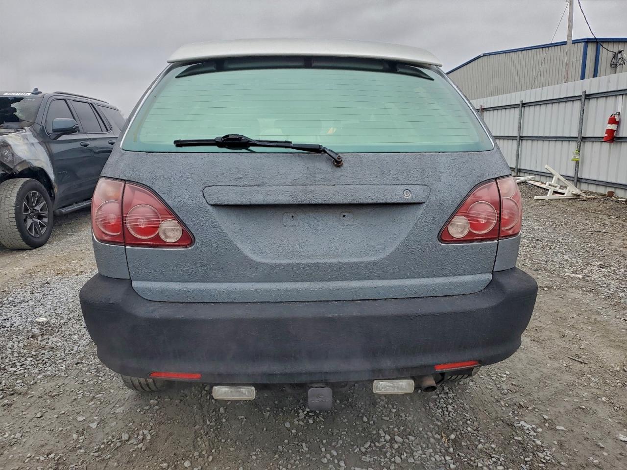 Lexus RX 300 Image 9