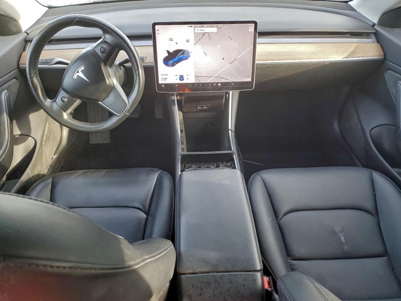 Tesla Model 3 Image 9