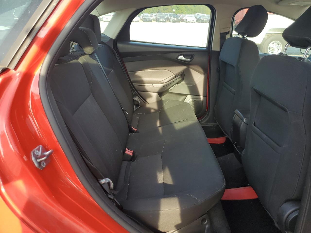 Ford Focus Se Image 6