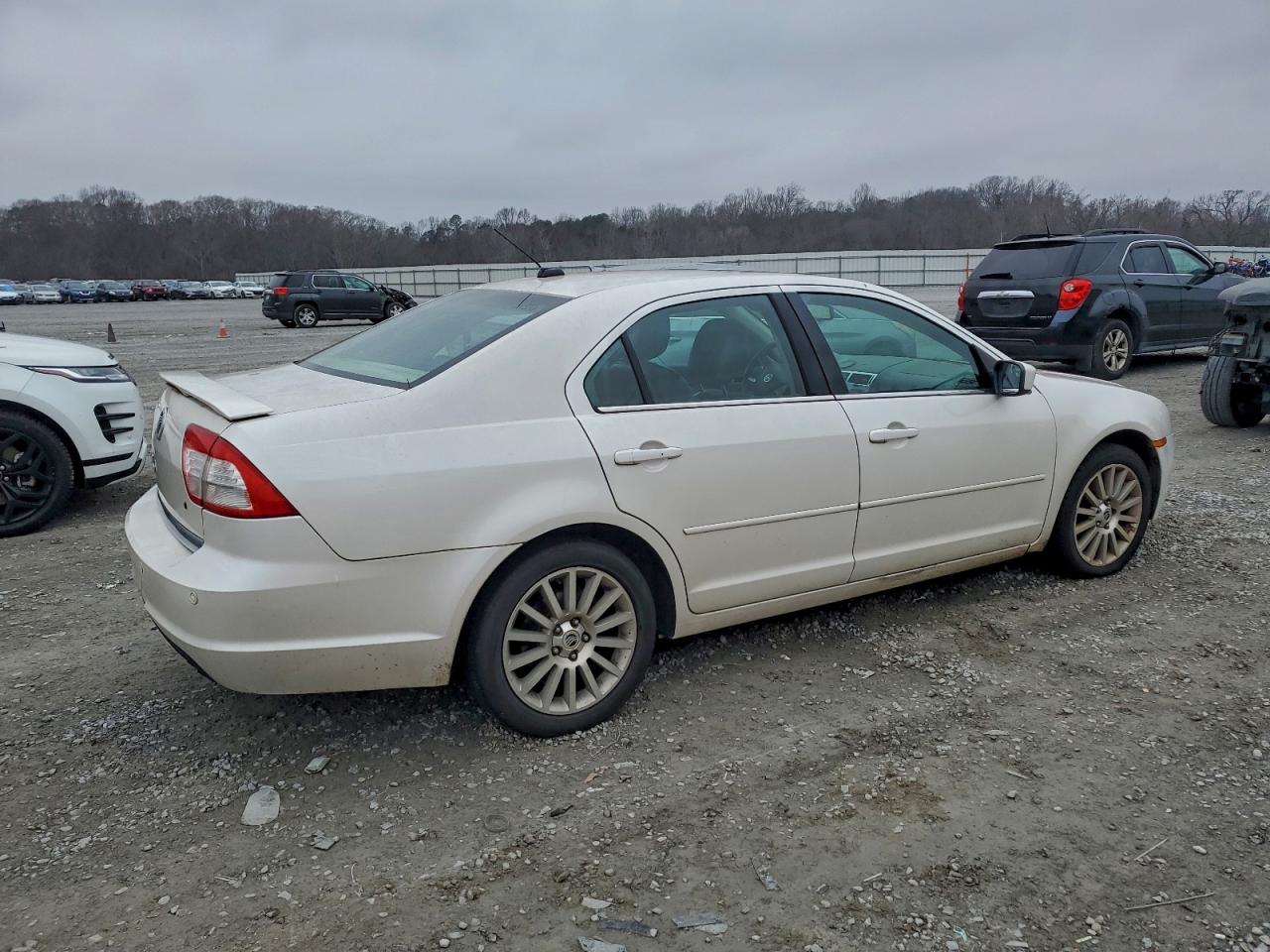 Mercury Milan Premier Image 4