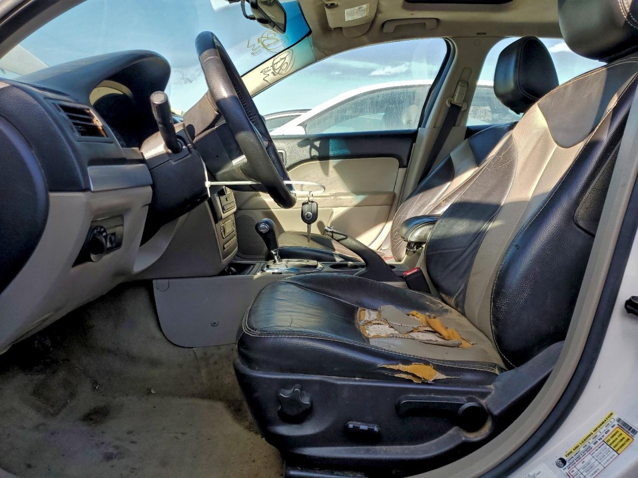 Mercury Milan Premier Image 11