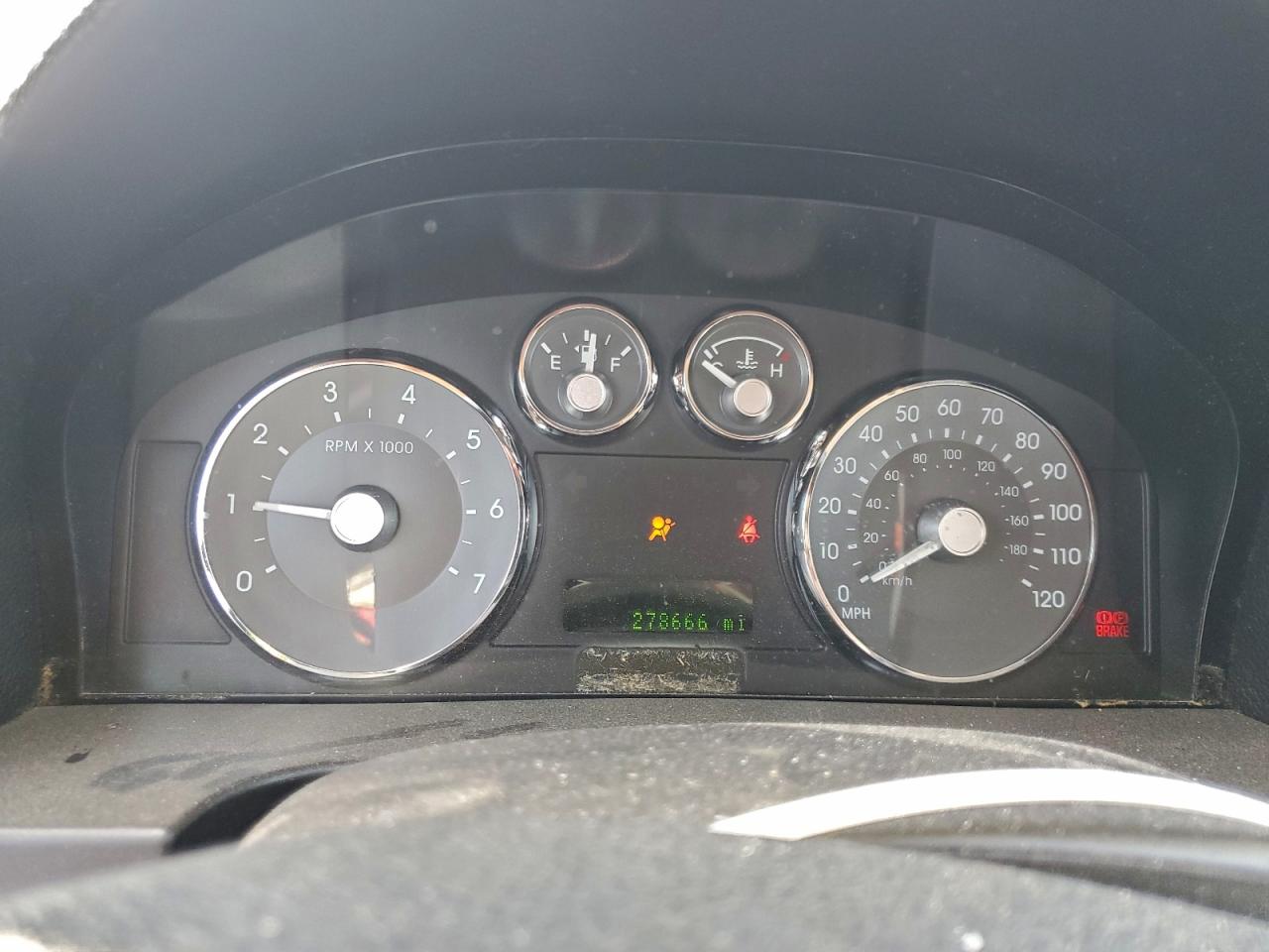 Mercury Milan Premier Image 8