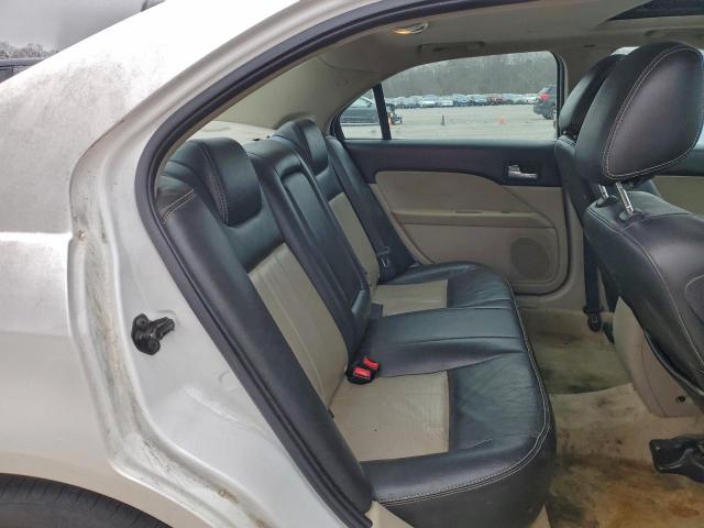 Mercury Milan Premier Image 10