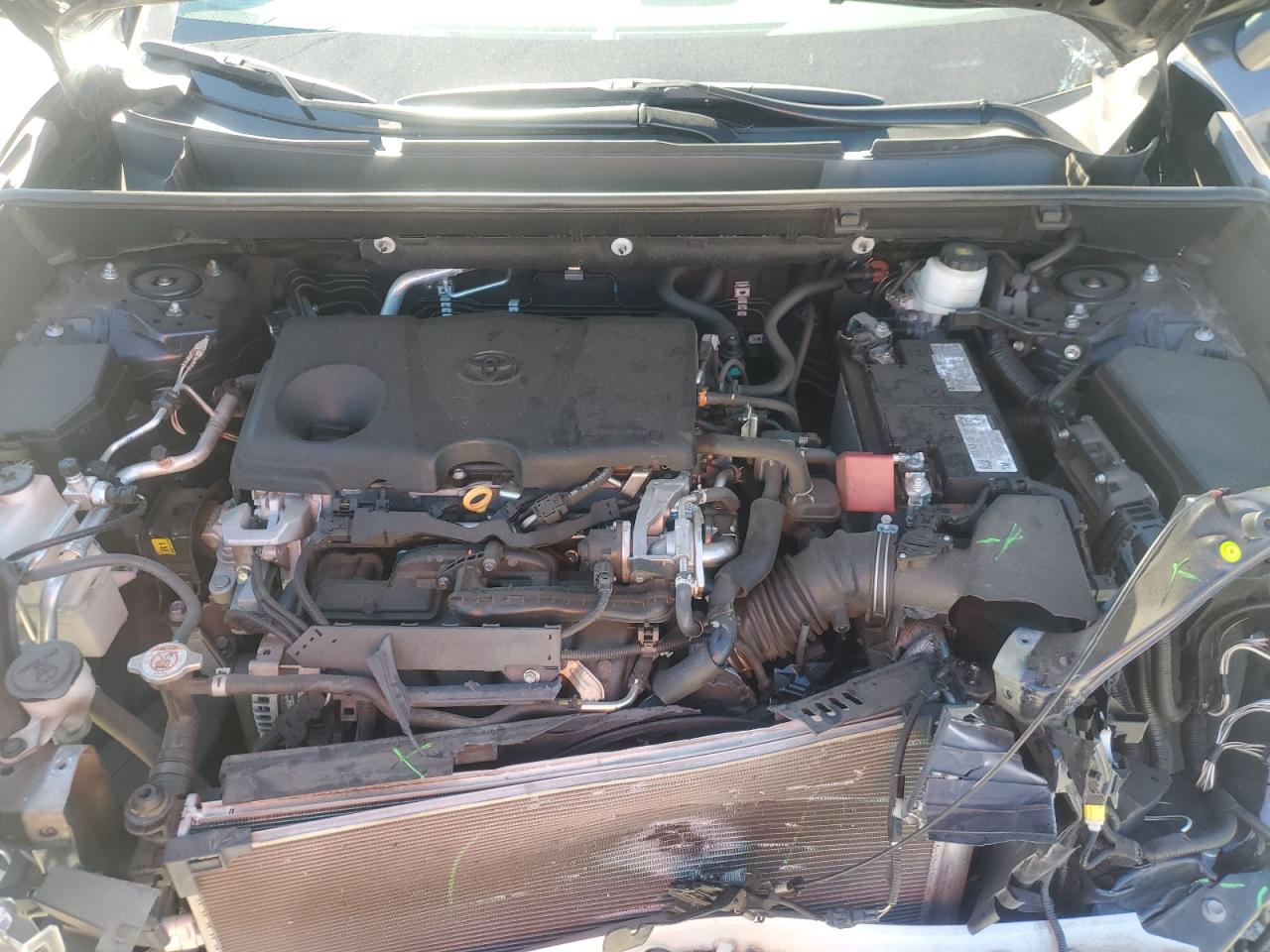 Toyota RAV4 Xle Image 8