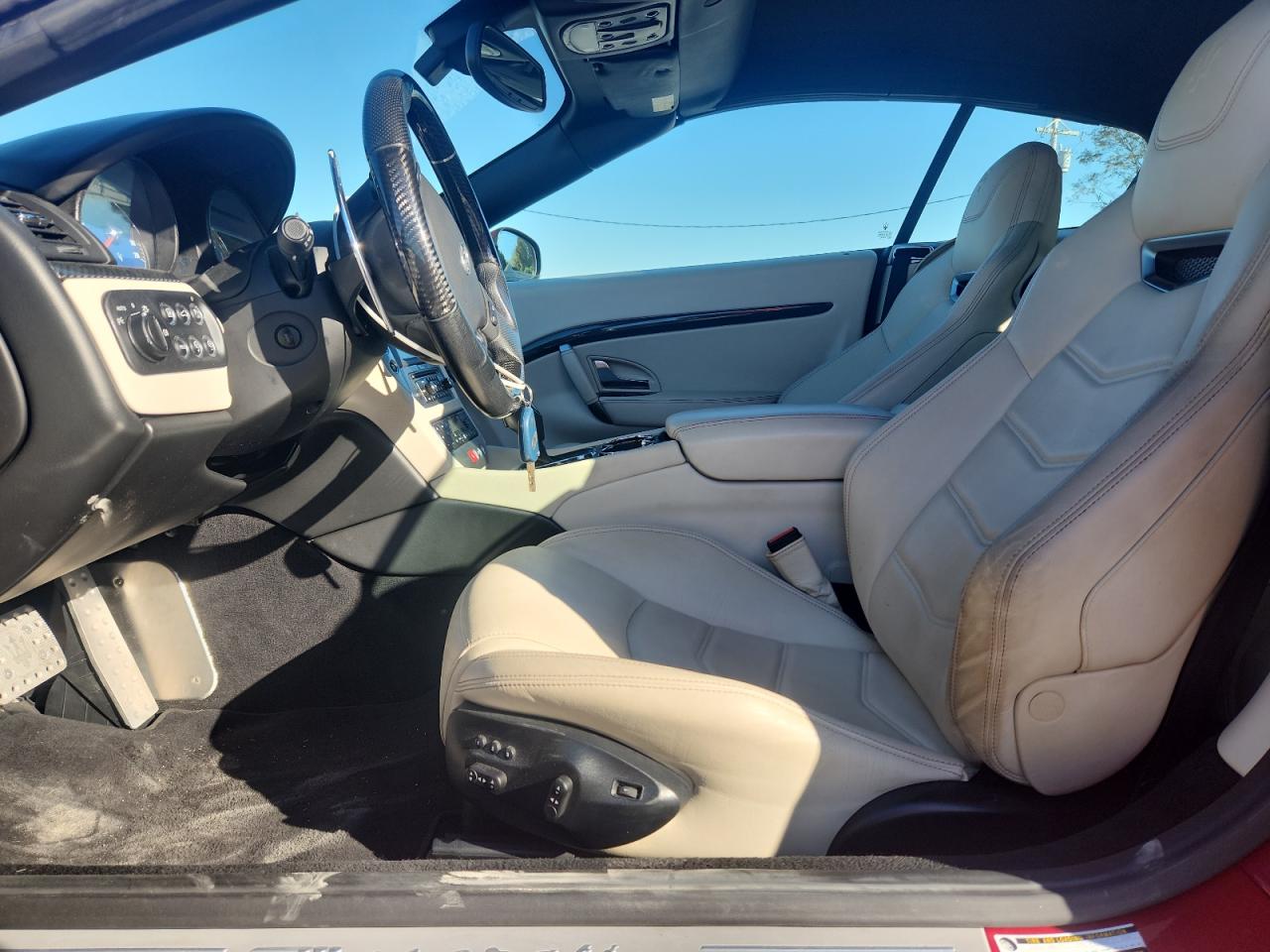 Maserati Granturism S Image 12