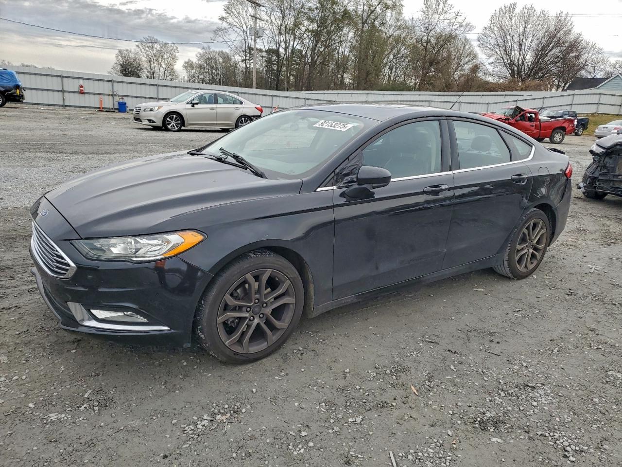 Ford Fusion Se Image 1