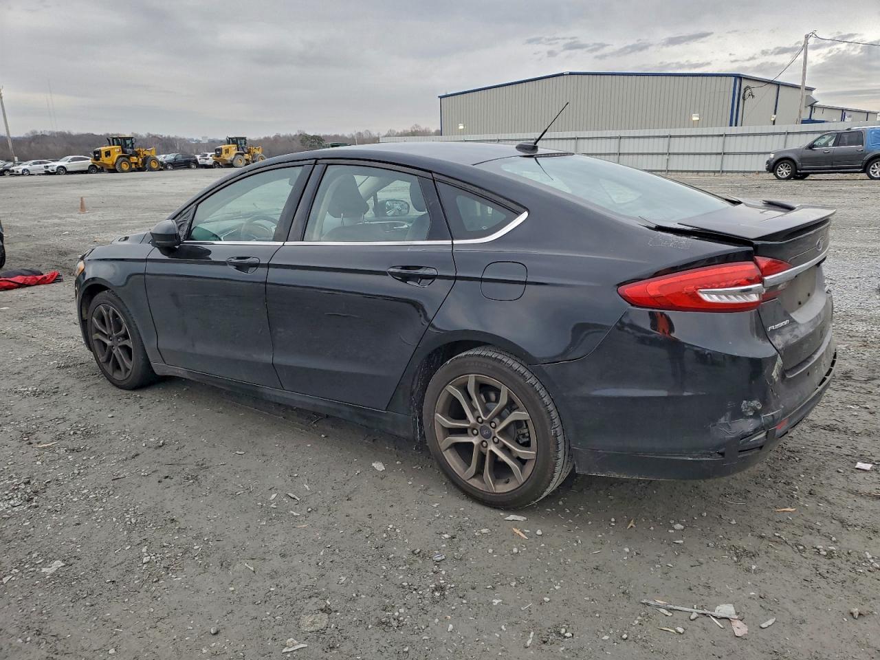 Ford Fusion Se Image 3