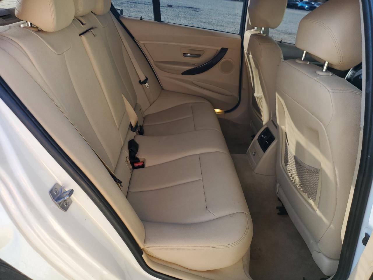 BMW 3 Series I Image 8