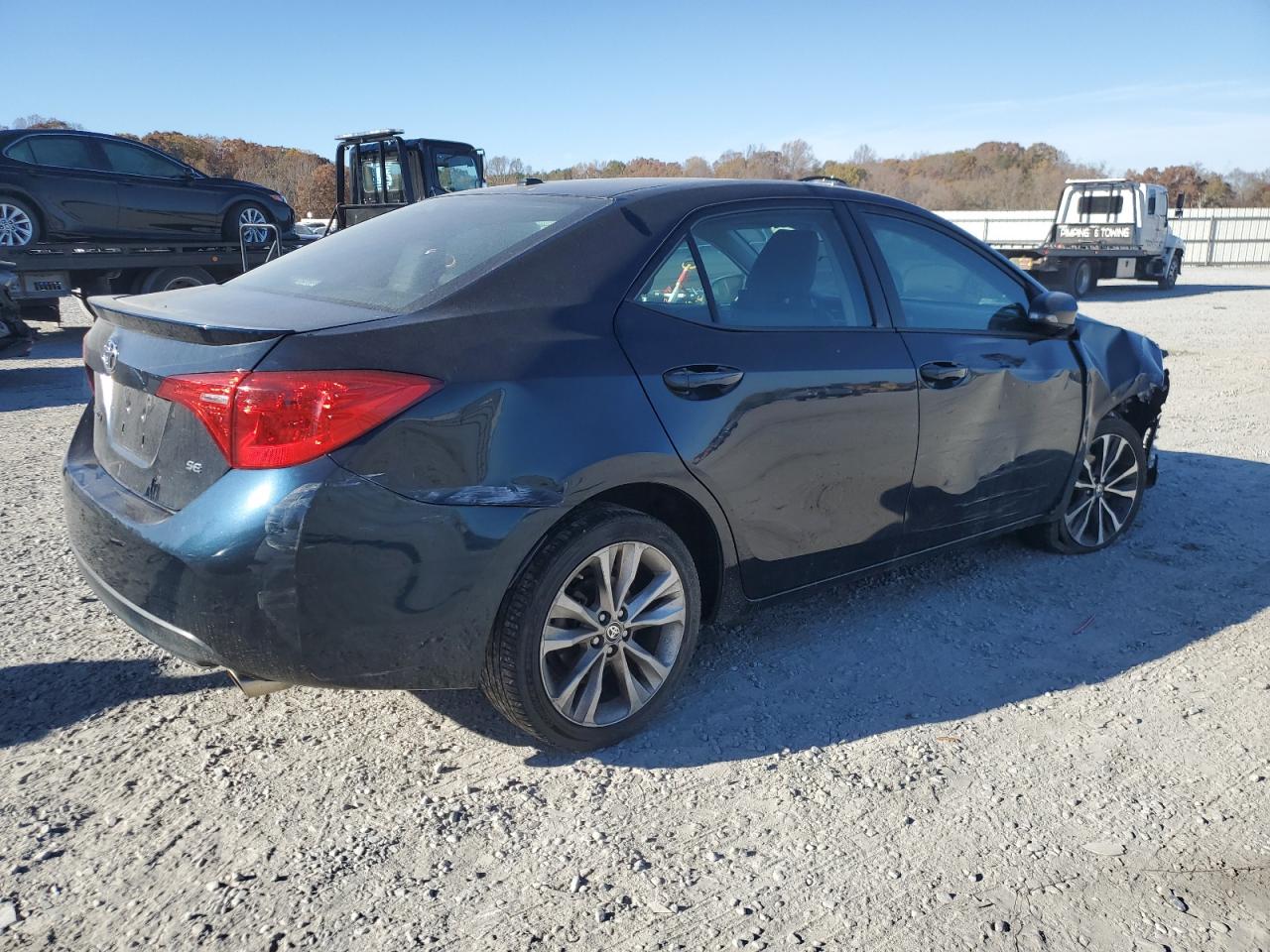 Toyota Corolla L Image 8