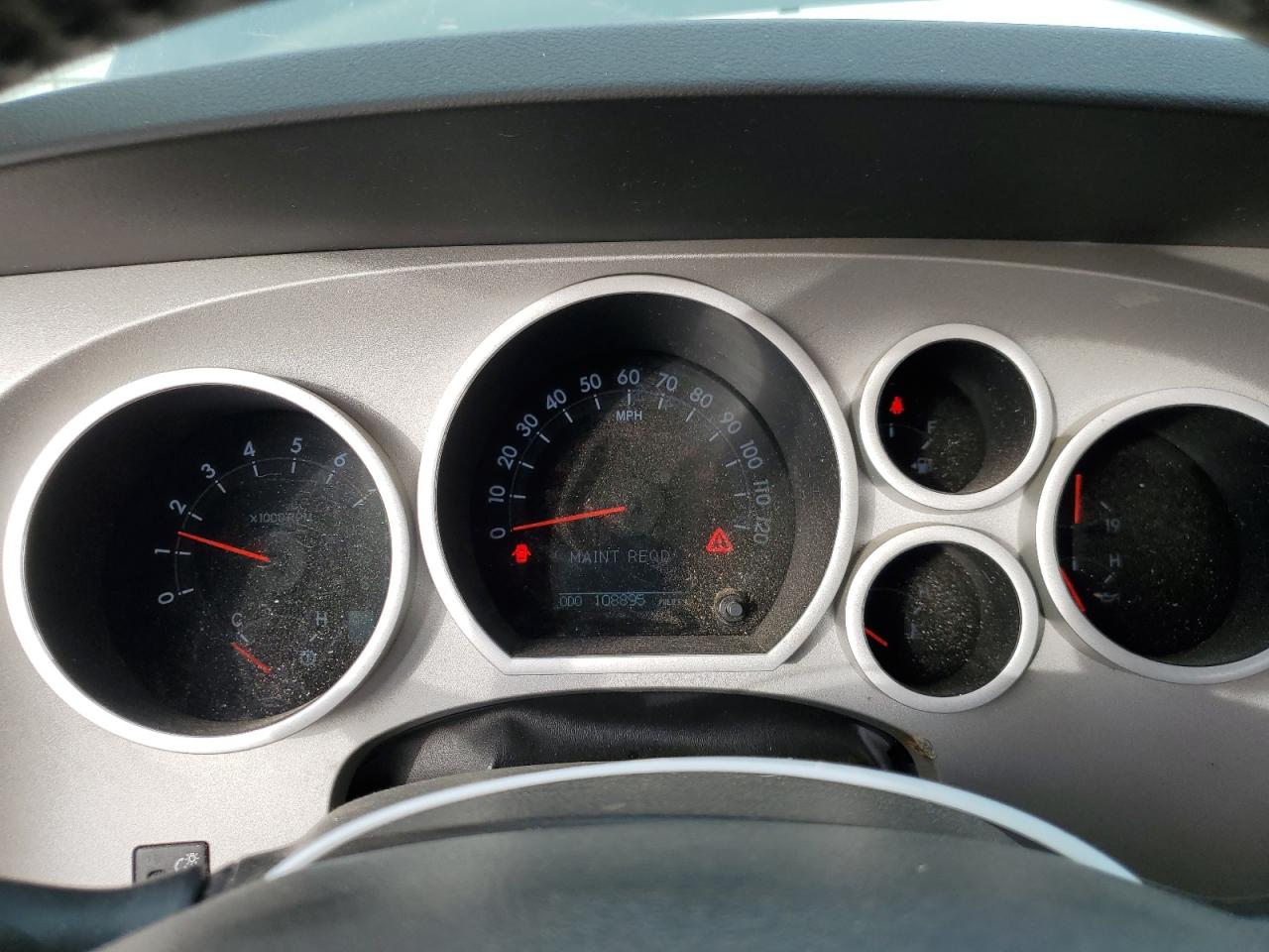 Toyota Tundra Crewmax Limited Image 10