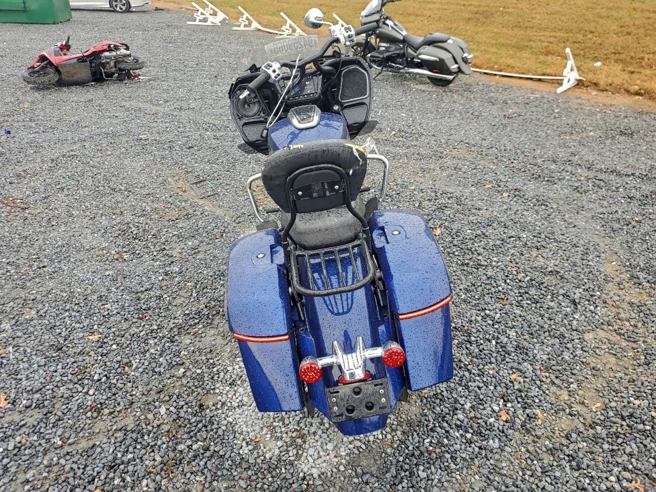 Indian Motorcycle Co Challenger Limited Image 7