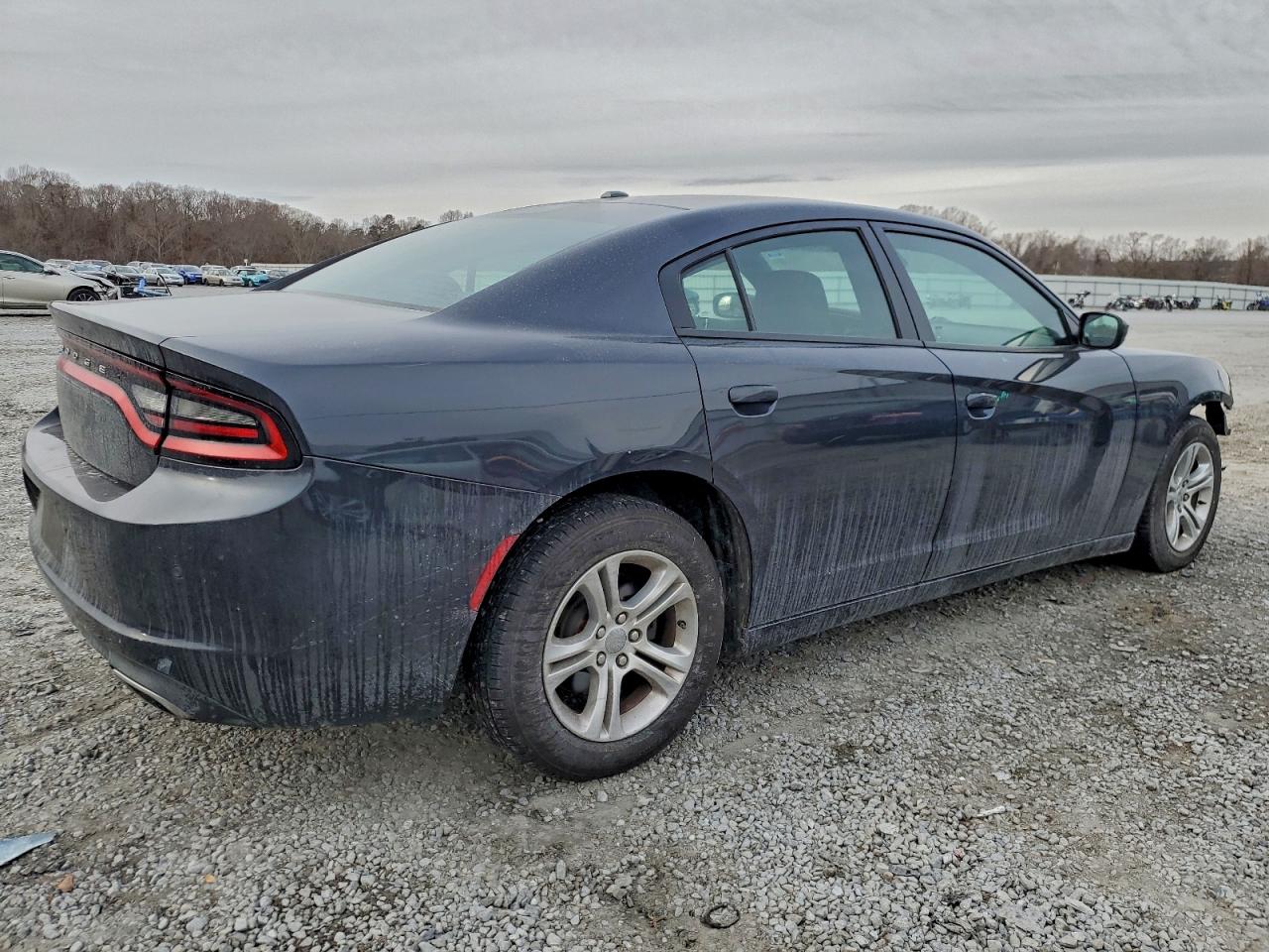 Dodge Charger Se Image 8