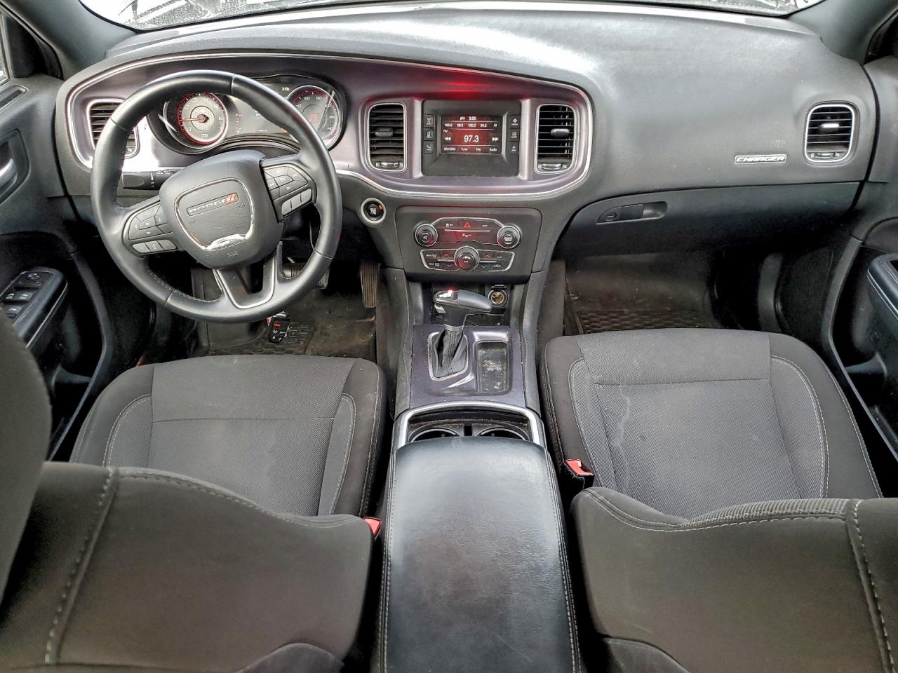 Dodge Charger Se Image 4