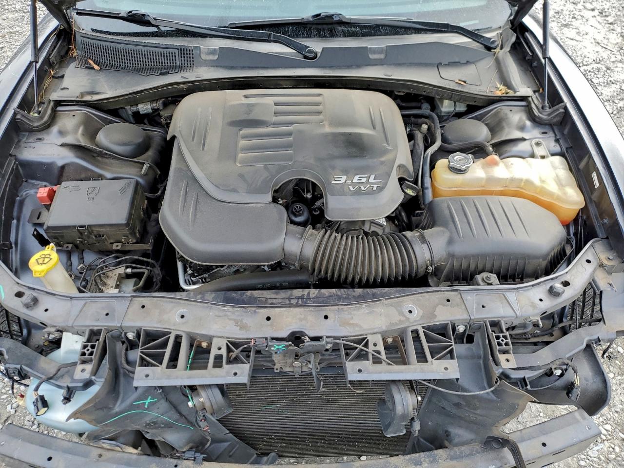 Dodge Charger Se Image 11