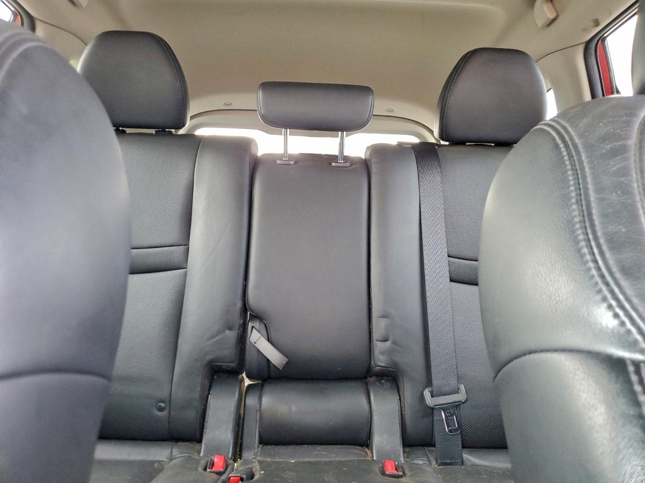 Nissan Rogue S Image 4