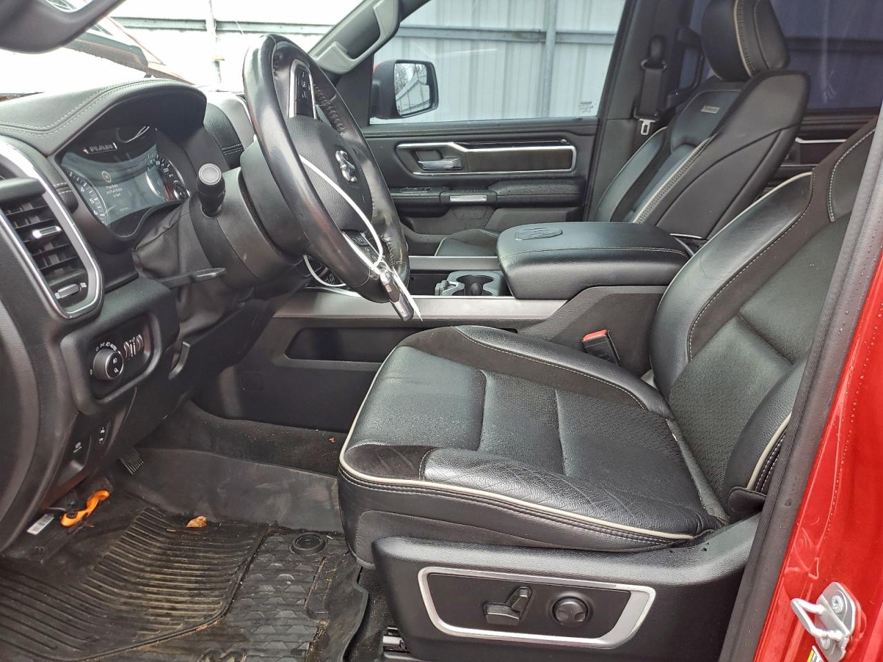 Ram 1500 Laramie Image 2