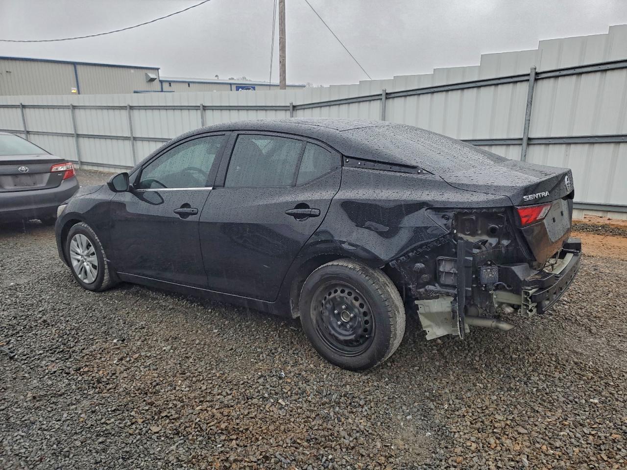 Nissan Sentra S Image 4