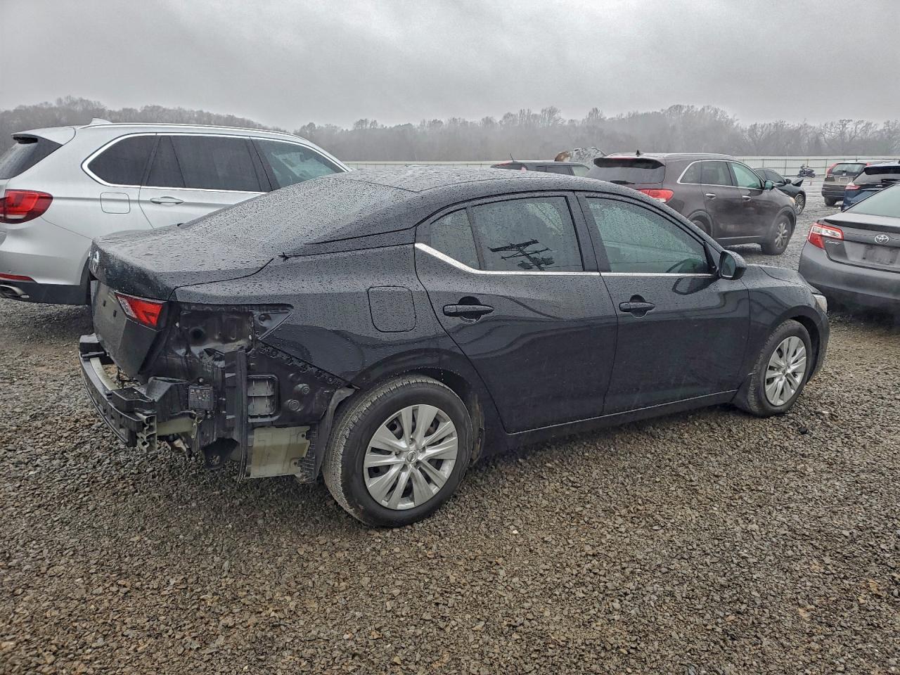 Nissan Sentra S Image 3