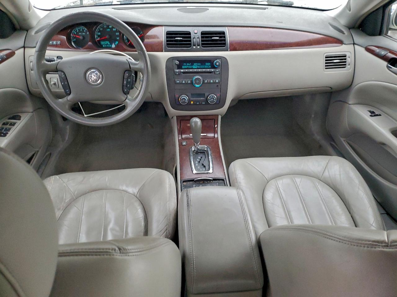 Buick Lucerne Cxl Image 11