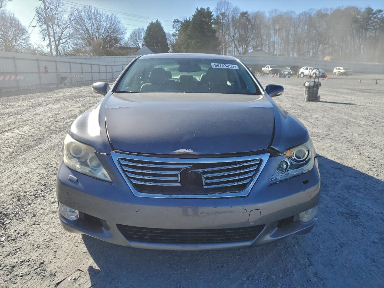 Lexus LS 460 Image 3