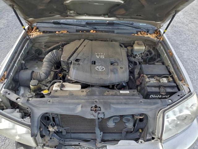 Toyota 4Runner Sr5 Image 11