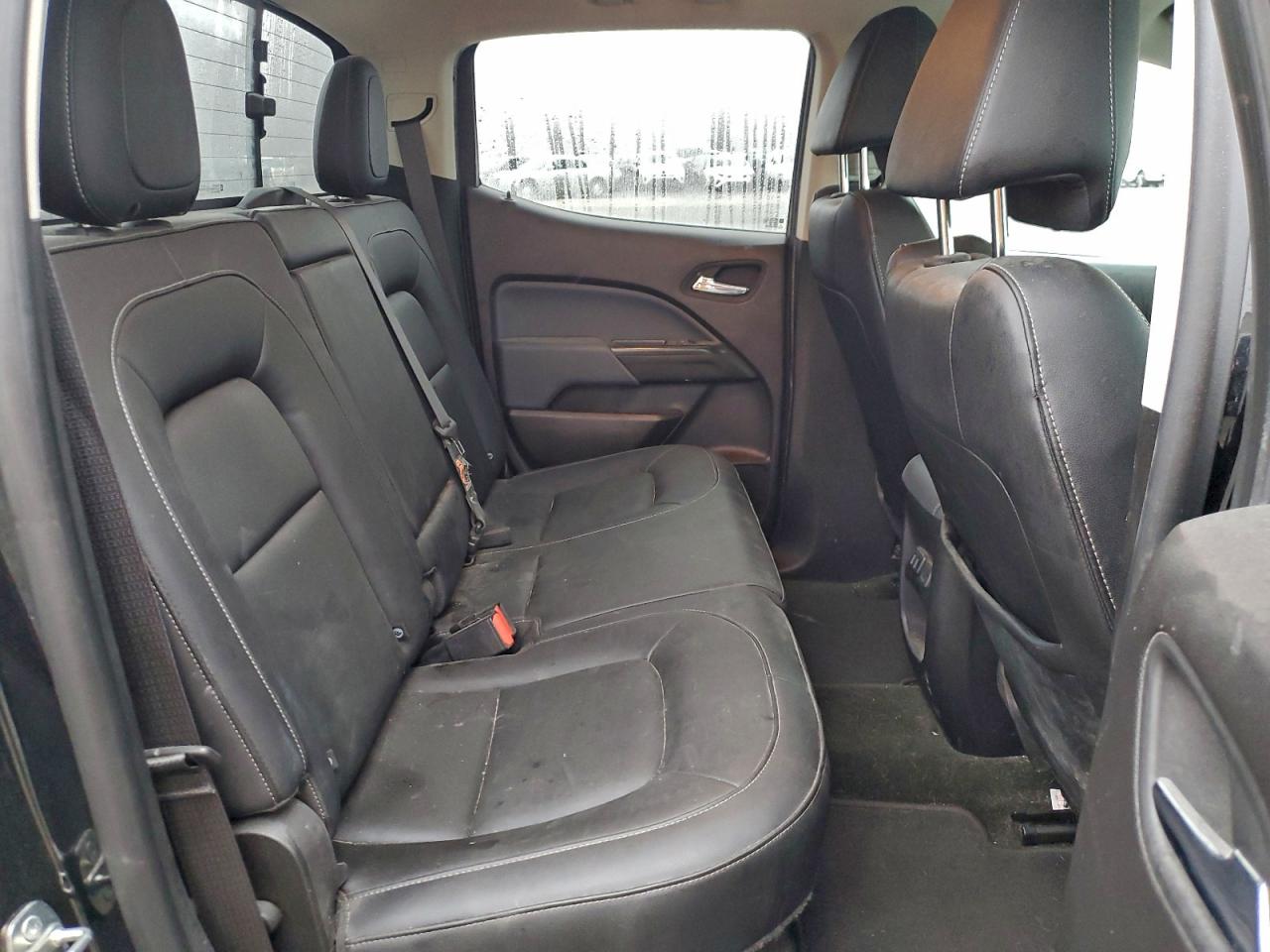 Chevrolet Colorado Z71 Image 2