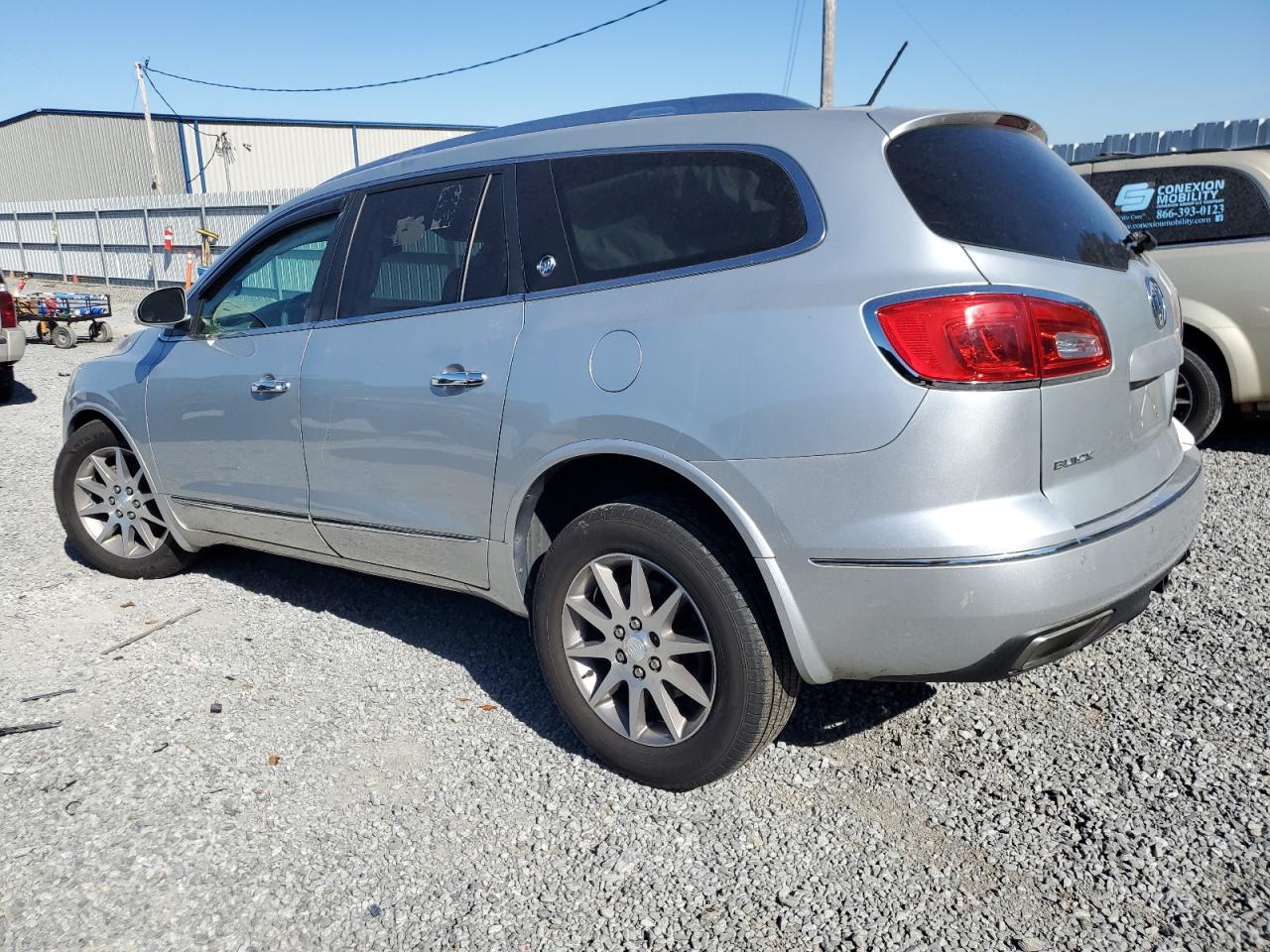 Buick Enclave Image 2