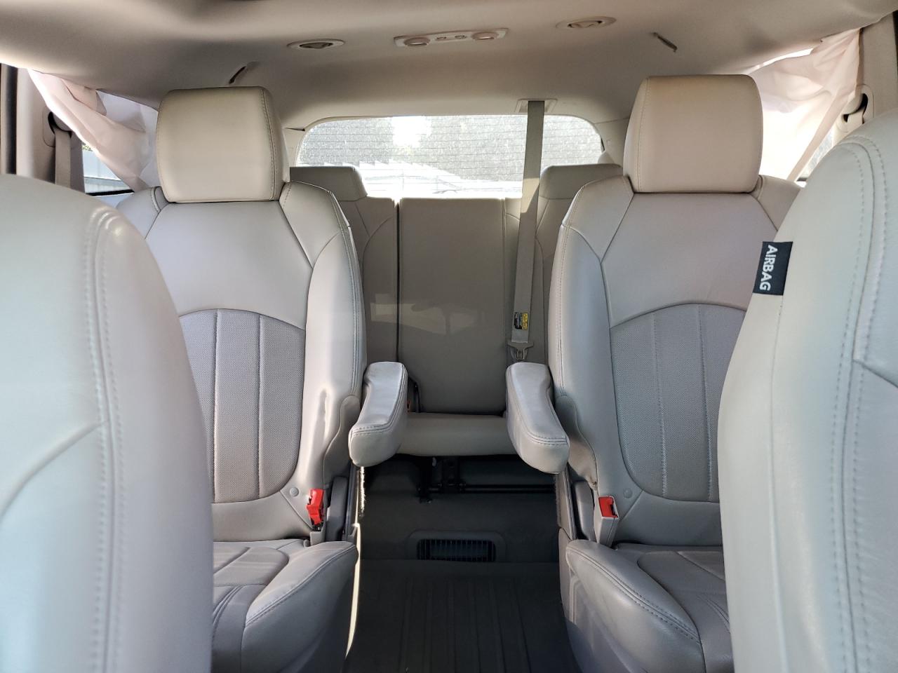 Buick Enclave Image 8