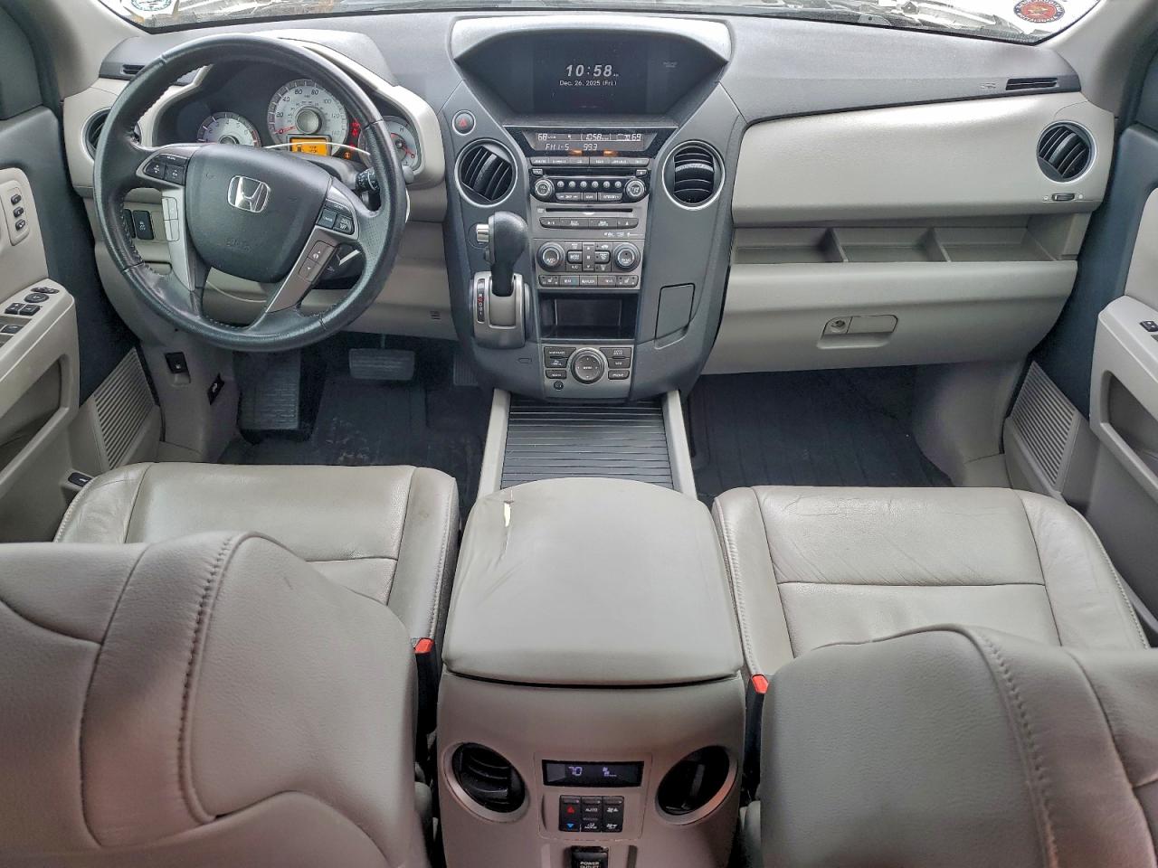 Honda Pilot Touring Image 11