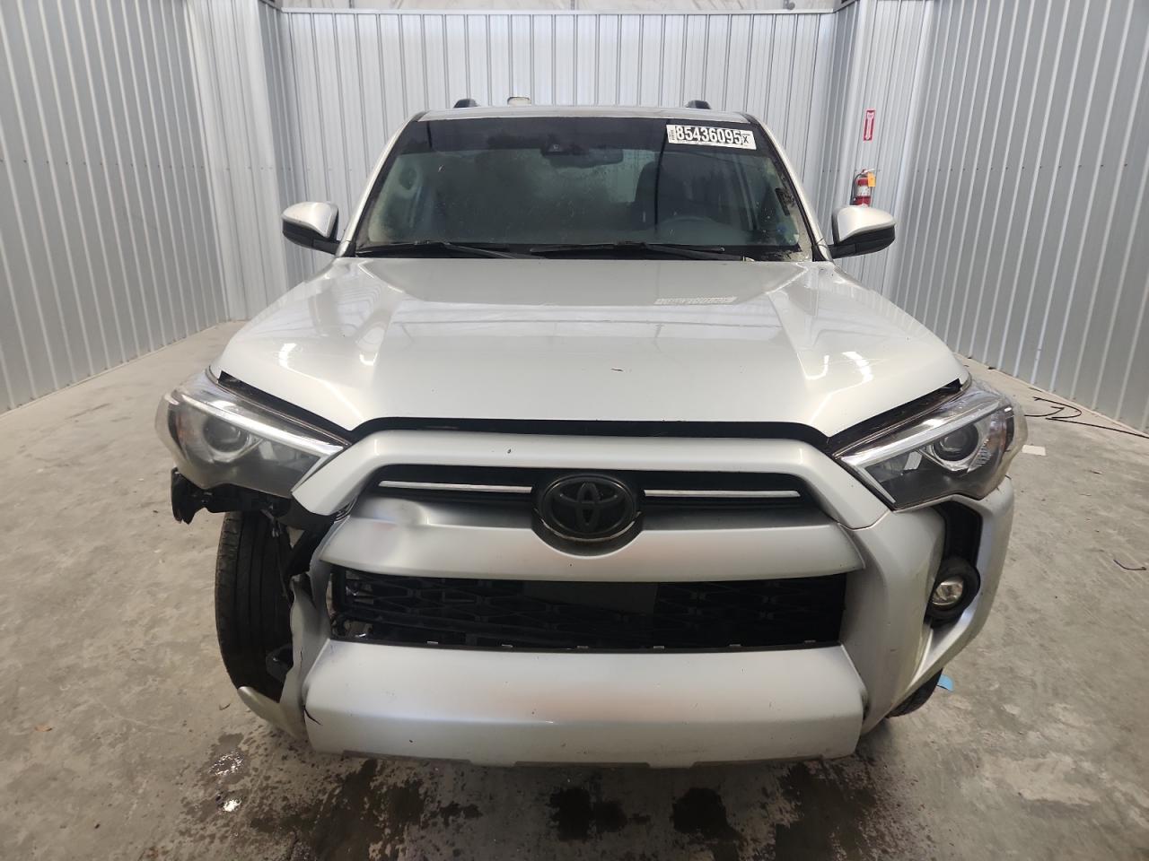 Toyota 4Runner Sr5 Image 6