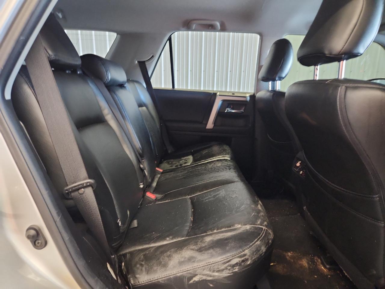 Toyota 4Runner Sr5 Image 10