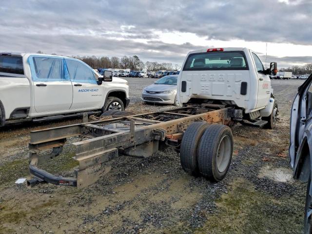 Chevrolet Silverado Image 2