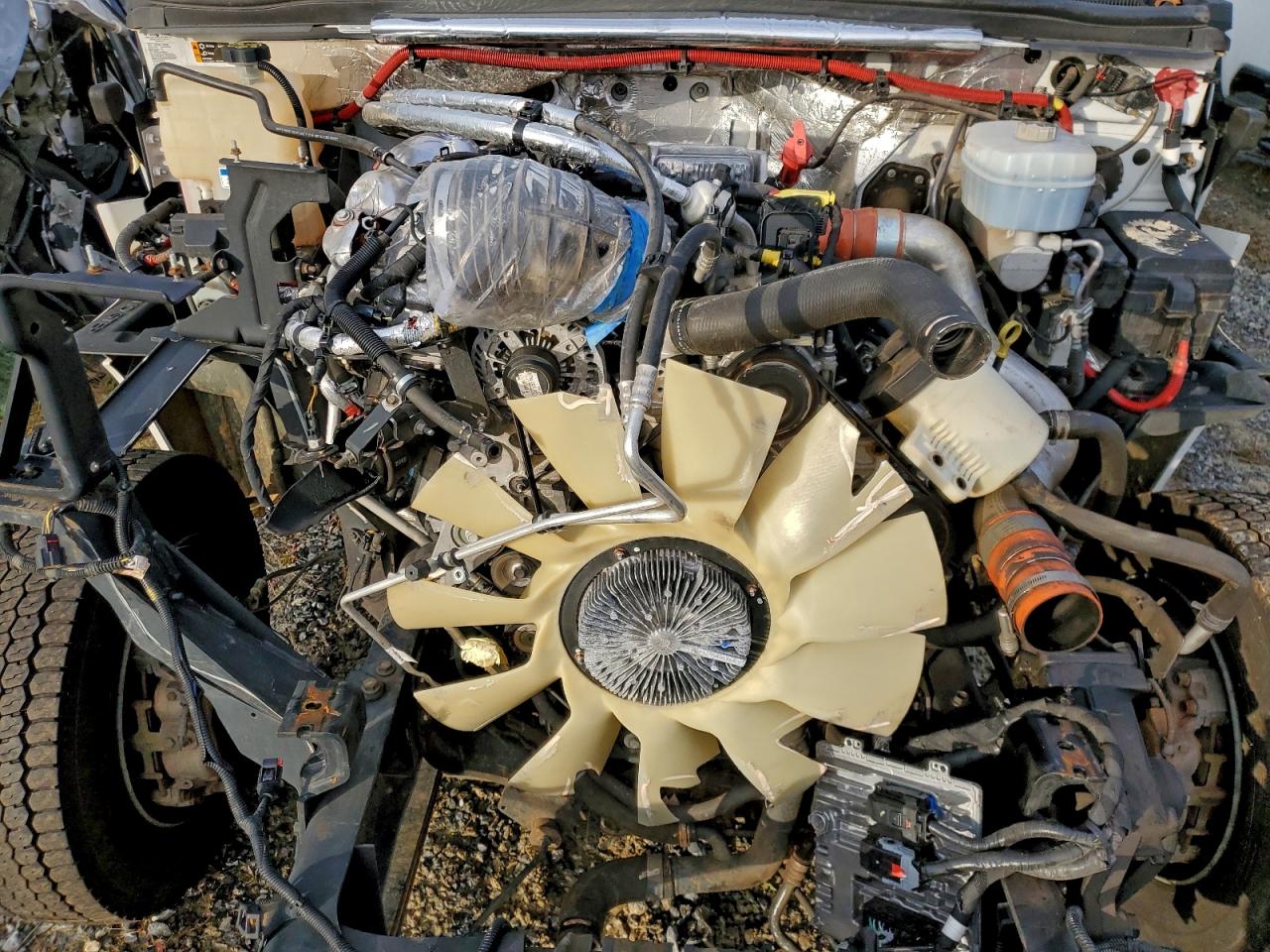 Chevrolet Silverado Image 12