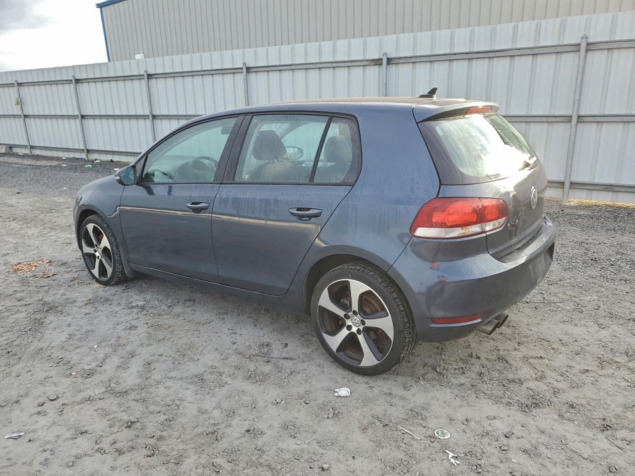 Volkswagen Golf Image 12