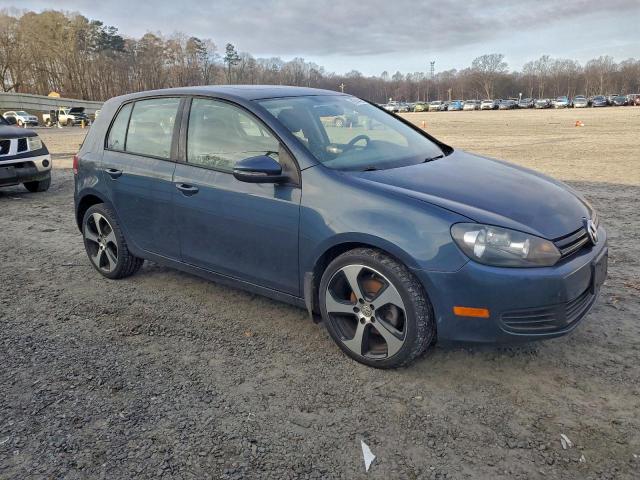 Volkswagen Golf Image 2