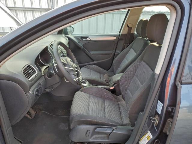 Volkswagen Golf Image 10