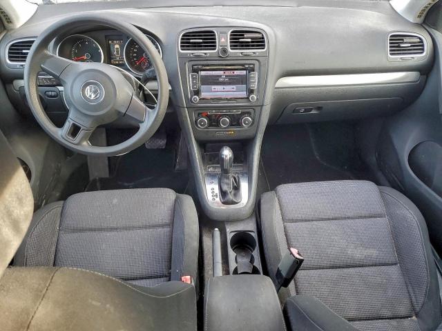 Volkswagen Golf Image 11