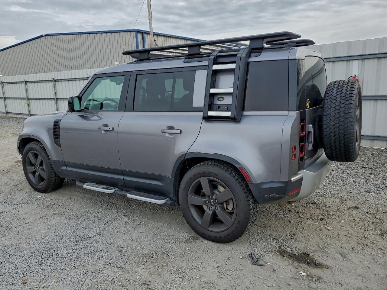 Land Rover Defender 110 Hse Image 2