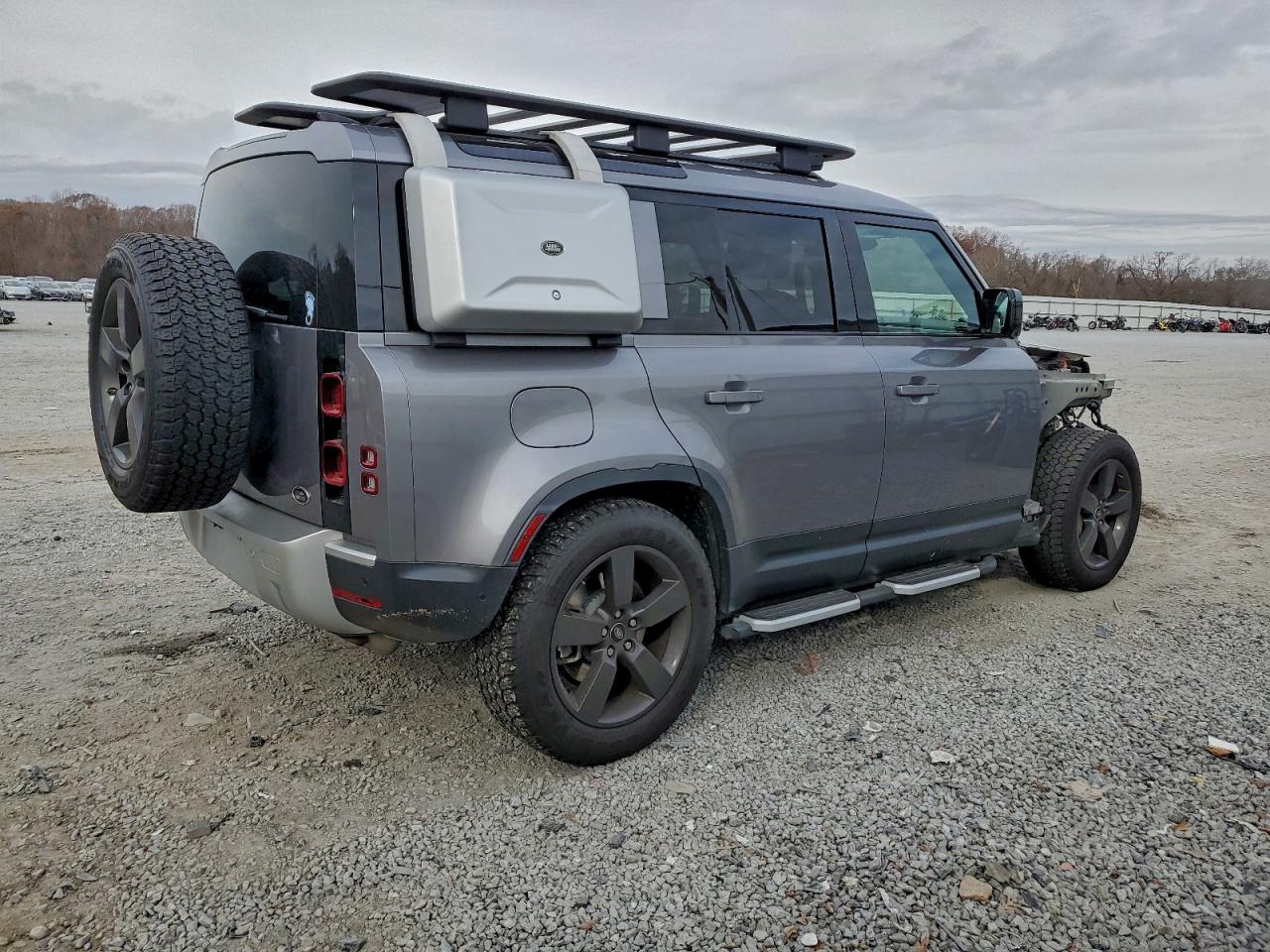 Land Rover Defender 110 Hse Image 3