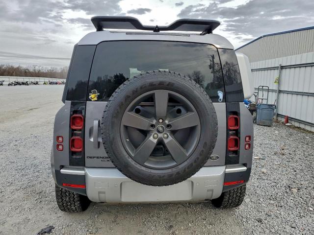 Land Rover Defender 110 Hse Image 10